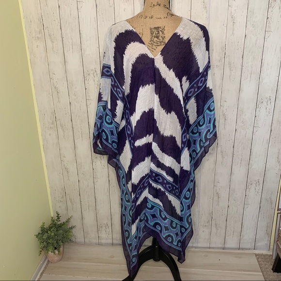 Callum Double V Caftan Cover 